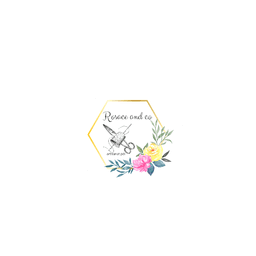 Bonjour, moi c'est Sandrine.
Je crée des rosaces avec douceur, patience et beaucoup d'amour.
Cette passion est née des tapis mendiants que ma maman réalisait autrefois.
En les retrouvant et les réparant, j'ai découvert un lien précieux, un héritage que je fais vivre à travers mes créations.
Aujoud'hui Rosace and Co est un univers ou chaque pièces raconte une histoire: la mienne ,celle de ma famille ...et bientôt ,la votre.
Bienvenue dans mon petit monde fait main